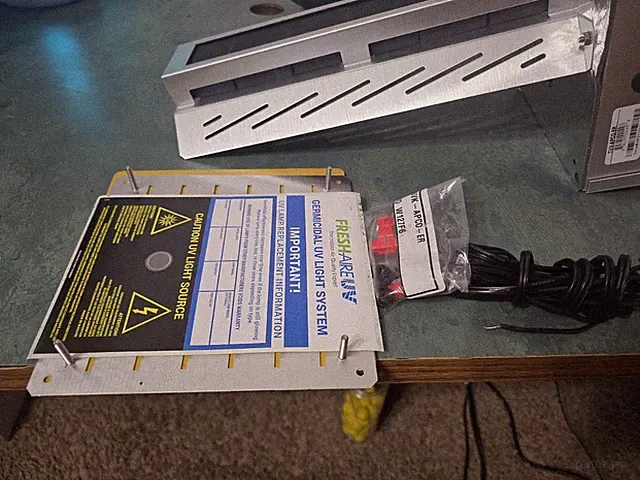 APCO TUV-APCO-SI2-P / TUVAPCOSI2P Whole House Air Purifier
